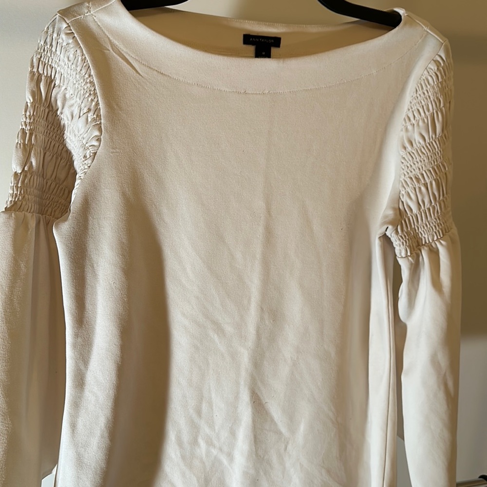 Cream women’s blouse. Medium. Ann Taylor. Wide sleeve, wide neck